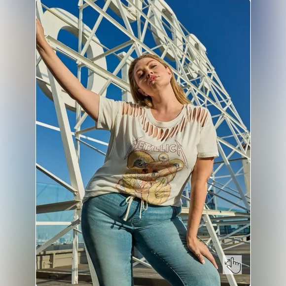 Torrid Metallica Ivory Slash Tee - Picture 5 of 7